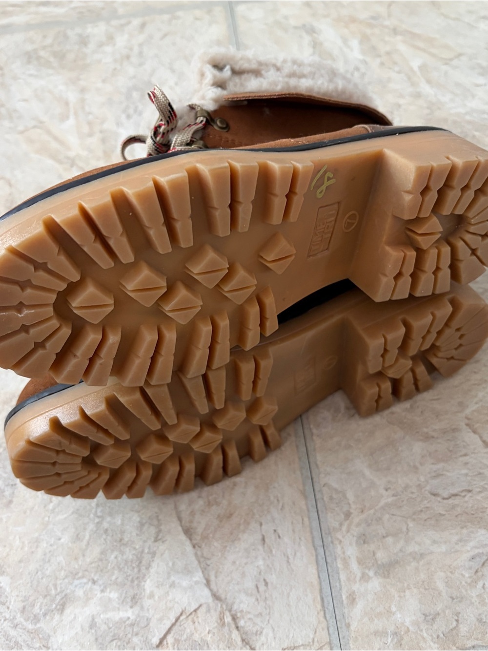 NWT Time and Tru Tan Sherpa Lined Hiking Boots Size 7 Cozy Winter Boots Gorpcore - Picture 6 of 7